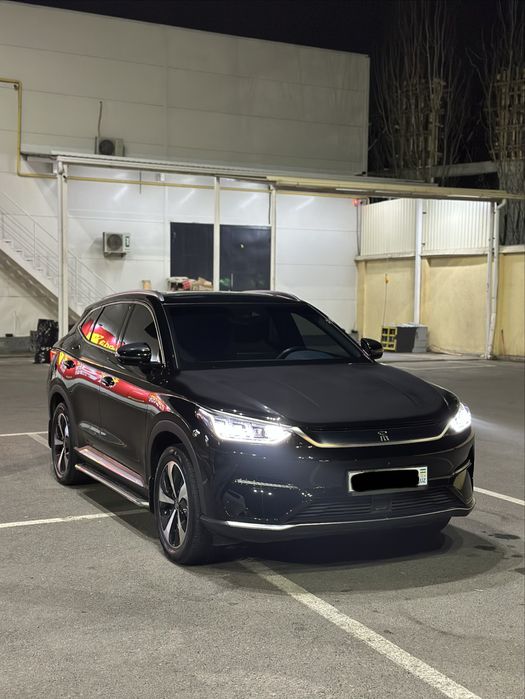 BYD Song Plus Flagship 2022 elektromobil srochna sotiladi