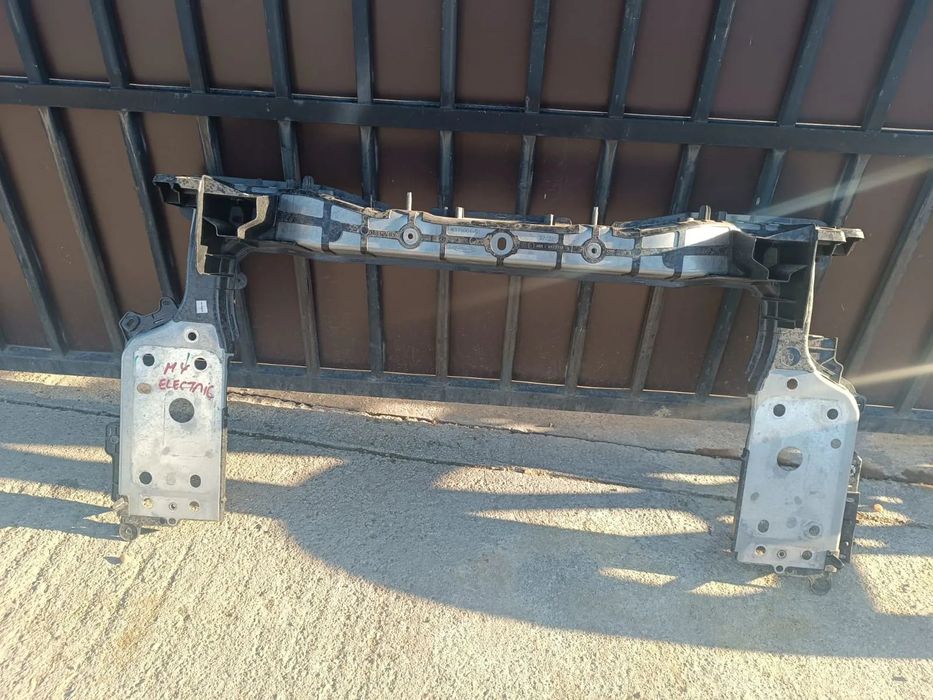 TRAGER MEGANE 4 ELCTRIC