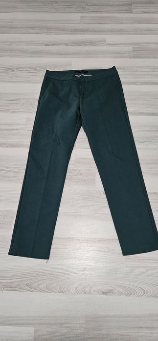 Vand pantaloni femei