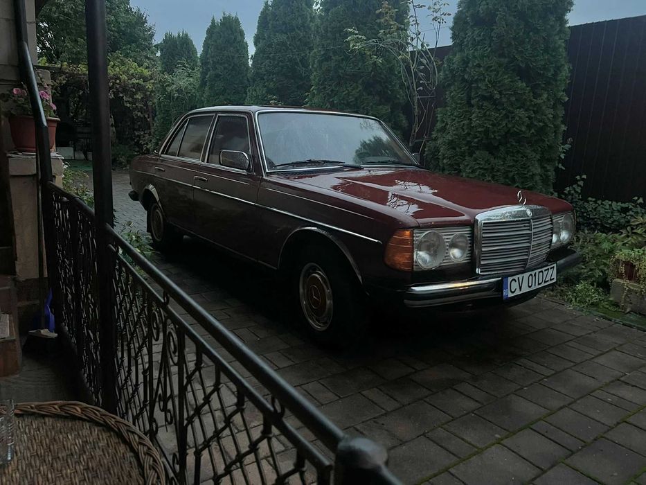Mercedes W123 240D Cobra