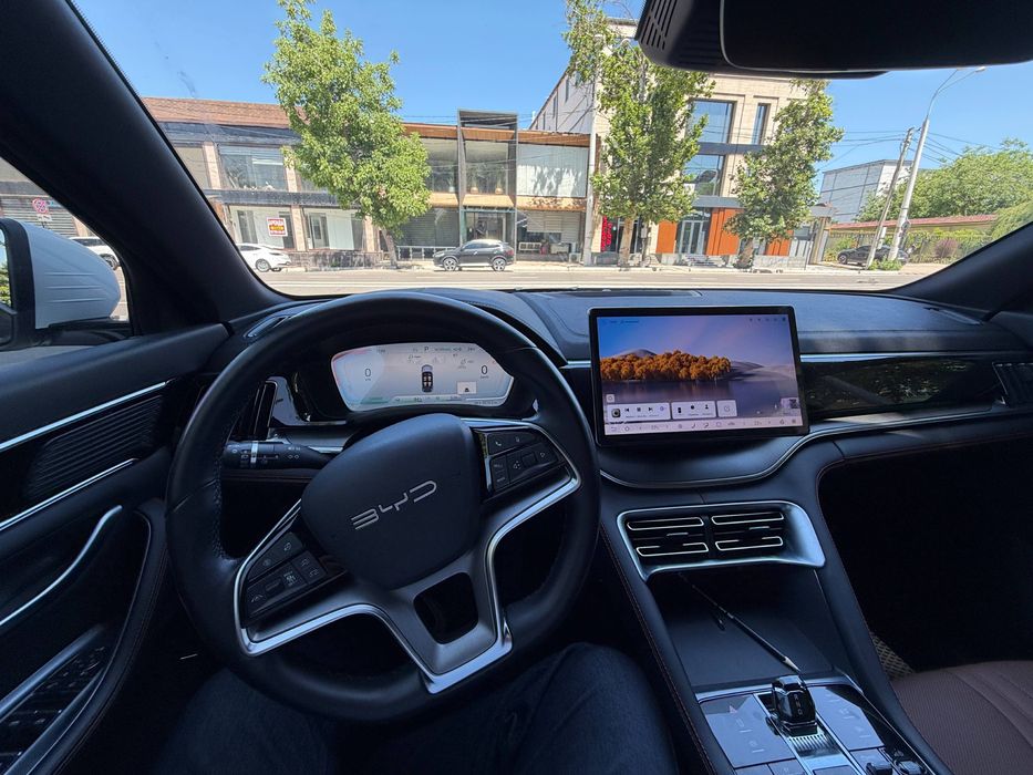 BYD Song Plus автомошина
