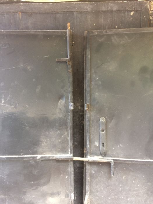 метална врата / метални врати за къща , гараж, двор, ограда