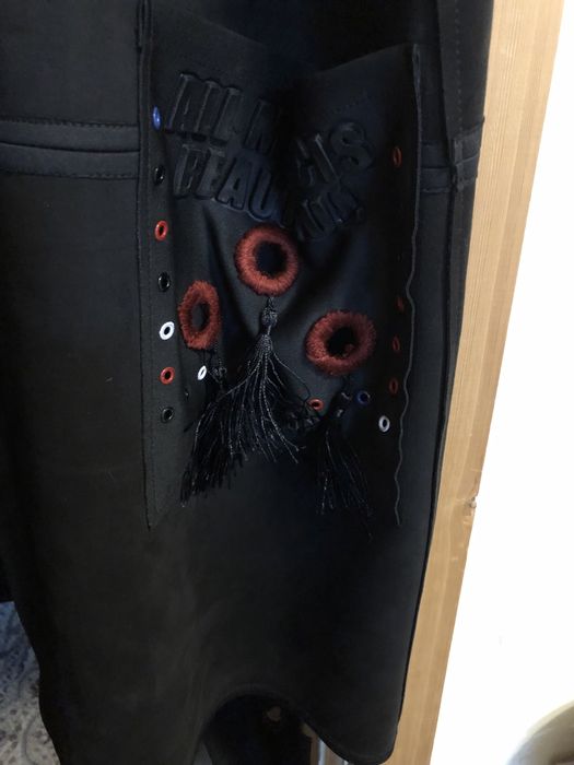 Продается костюм нарядный.