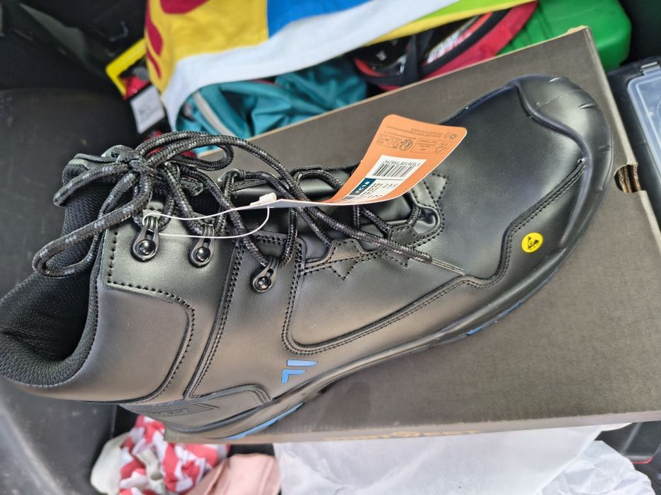 Работни обувки Portwest FC 18