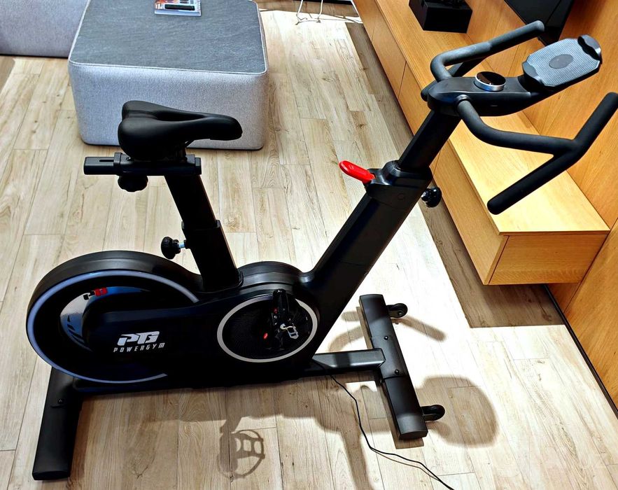 Велотрренажер PowerGym SP-40 / спин-байк, маховик 12 кг, до 150 кг