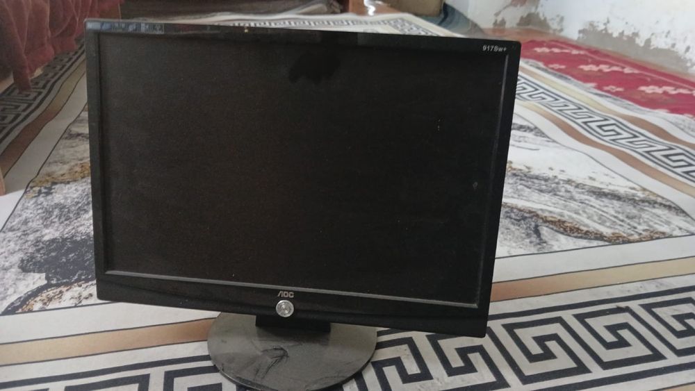 Монитор AOC 917SW+ 19” — 6 000