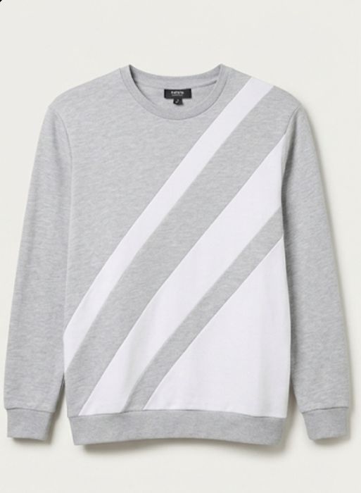 De vanzare bluza de barbati alb in stare buna marime XL