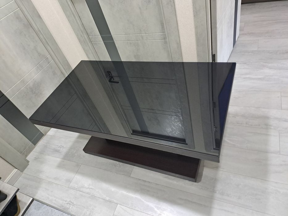 Продаётся журнальный стол