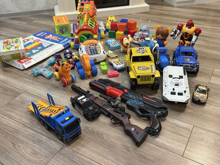 Продам детские игрушки