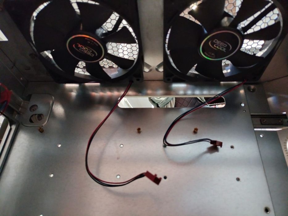 Продам корпус Cooler Master