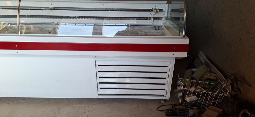 2.5метрлик витрина зур ишлайди