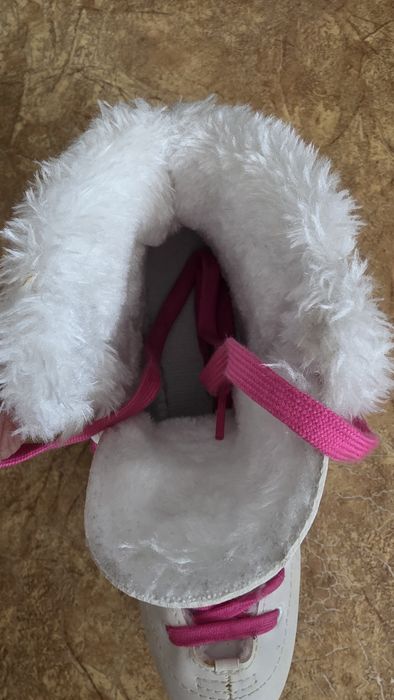 Коньки женские фигурные