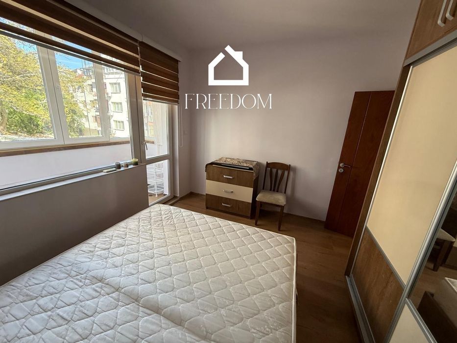 Дава се под наем Тристаен апартамент в Варна, Бриз - 112 кв.м за 700 € - Снимка #7