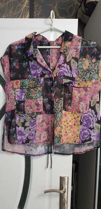 Продавам дамски ризи на марката ЗАРА