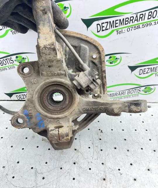Fuzeta fata dreapta GM13154318 Opel Combo 2005 1.3 CDTI MT (70 hp)