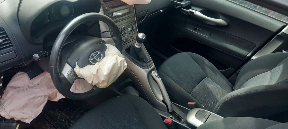 Тoyota Auris 2.0d 126к.с. на части