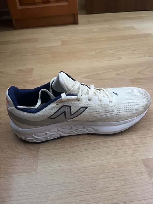Обувки New Balance 520