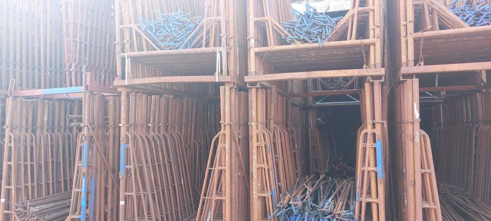 schela metalica si montaj pentru fatade inchiriere