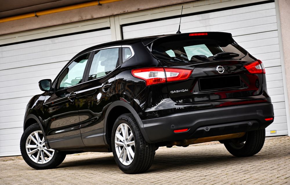 - Nissan Qashqai, Benzina, Euro 6,Navigatie, Camera marsalier-