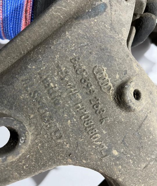 Suport / tampon cutie de viteze automata 3.0 TDI 8K0399268K Audi A4 B