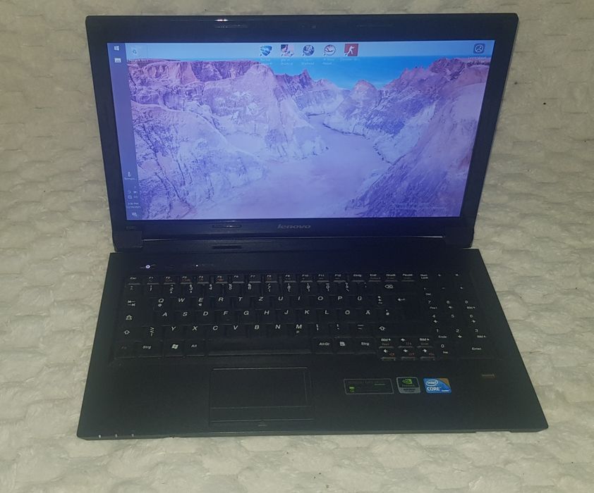 Laptop lenovo b560