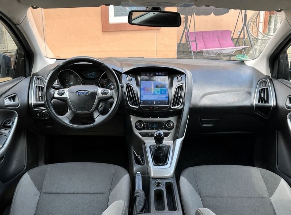 FORD Focus 2012 — imagine 3