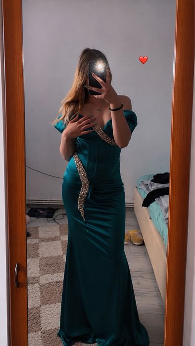 Rochie de ocazie, marinea xs, s cu corset purtata o singura data.
