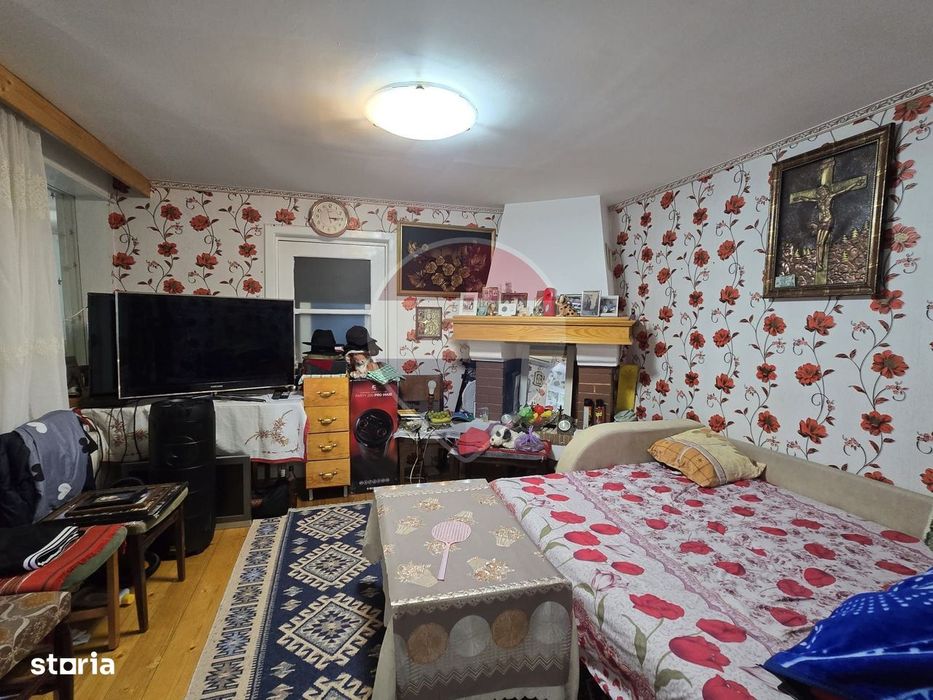 Casă / Vilă cu 4 camere de vânzare în zona Prelungirea Ferentari