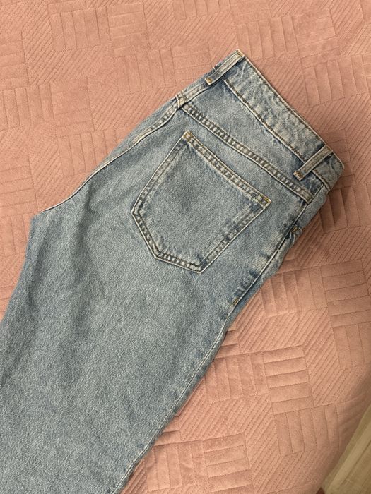 Продам джинсы MANGO