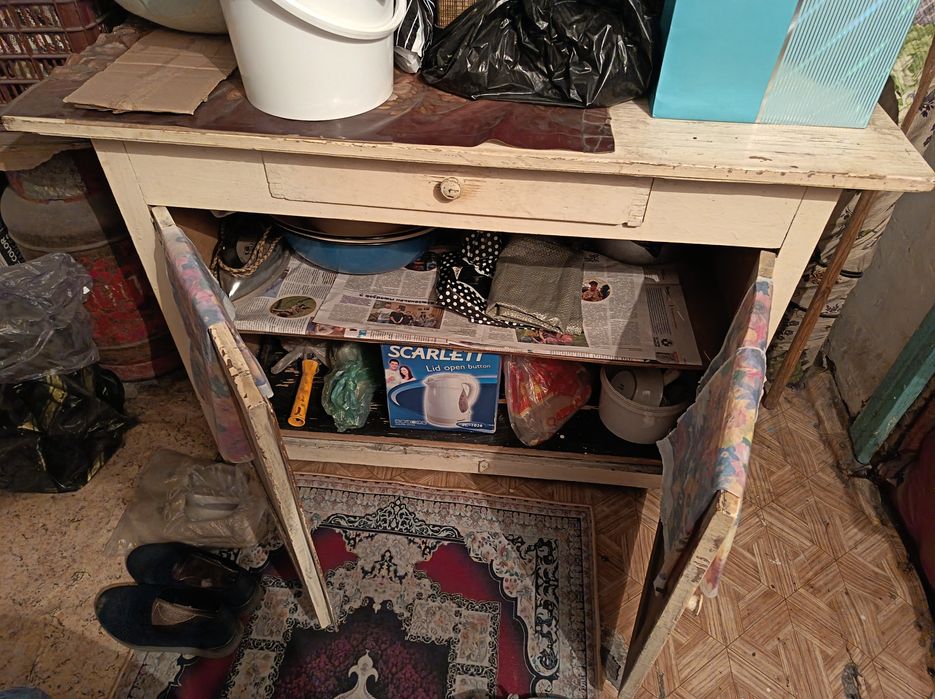 Продам советский шкаф