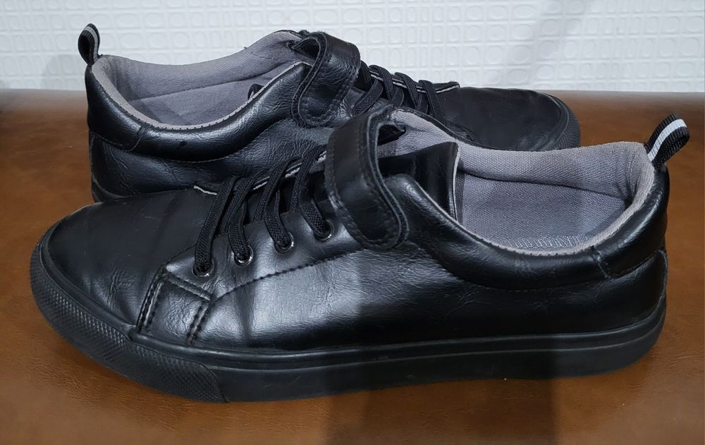 Туфли школьные ..