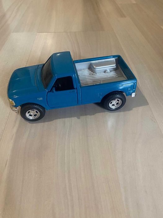 Ретро коли и пикап