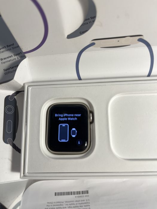 Продам часы Apple watch series SE gen 2