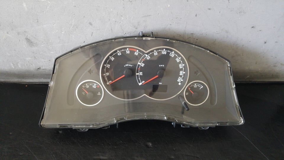 Ceasuri bord diesel opel corsa c x01 88311302 13214770ln 110080162038 87001437