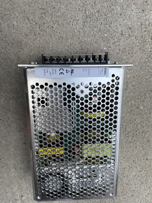 Sursa alimentare ADA600F-24-F - doar pentru cunoscatori