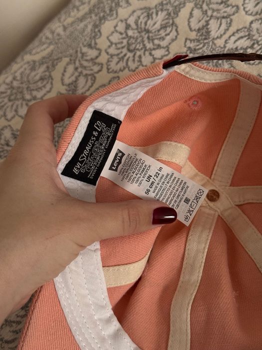 Кепка Levi’s в розовом цвете