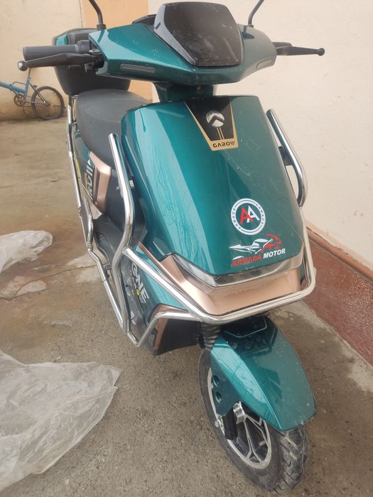 Электро скутер сотилади