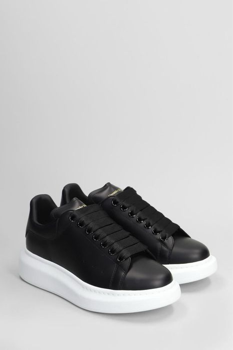 Alexander Mqueen Black/White