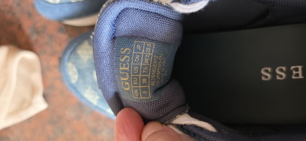 GUESS 38ми номер