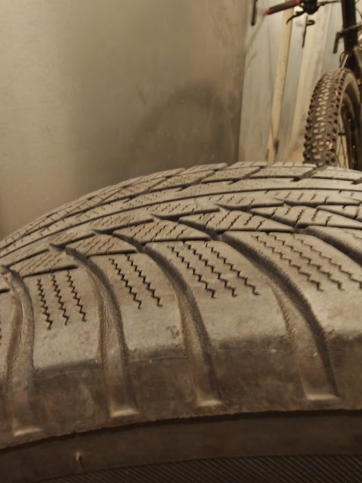 Зимни гуми Bridgestone 215 55 17