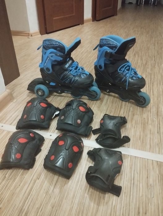 Роликовые коньки