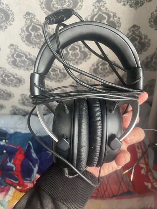 Наушники hyperx игровой все работает