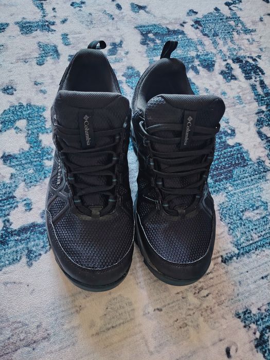 Adidași columbia purtați doar d doua ori 41/5