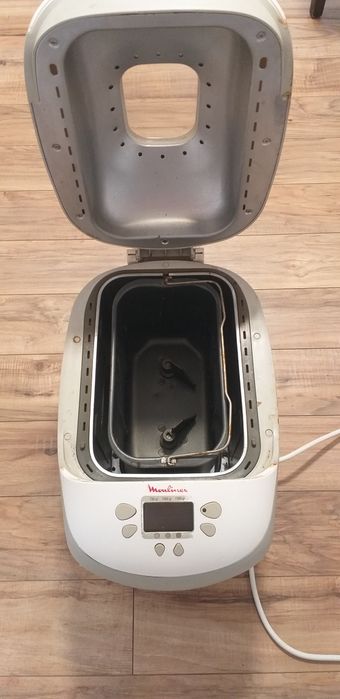 Aparat de facut pâine