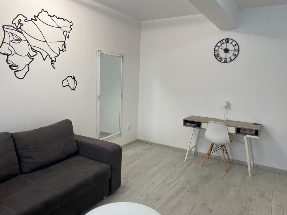 Inchiriez apartament 2 camere zona Coloana Infinitului