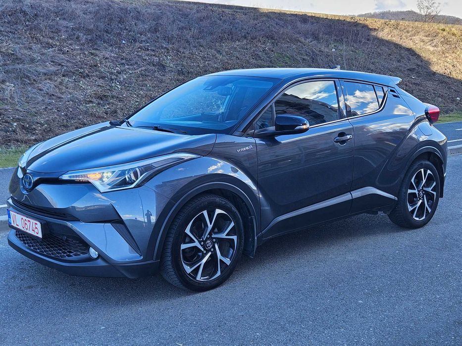 Toyota C-HR 1.8 hybrid / BiTone / Keyless entry / Camera