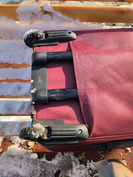 Чемодан, 62.см на 42 см