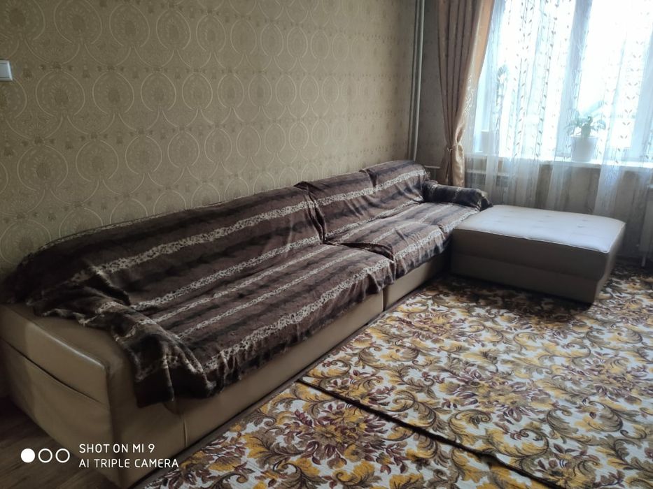 Кожаный диван, конструктор