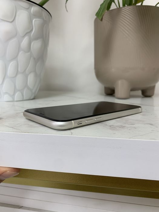 Iphone 11 64 gb.
