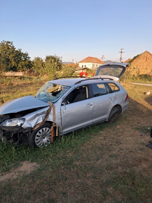 Dezmembrez golf 6 1.6 2012